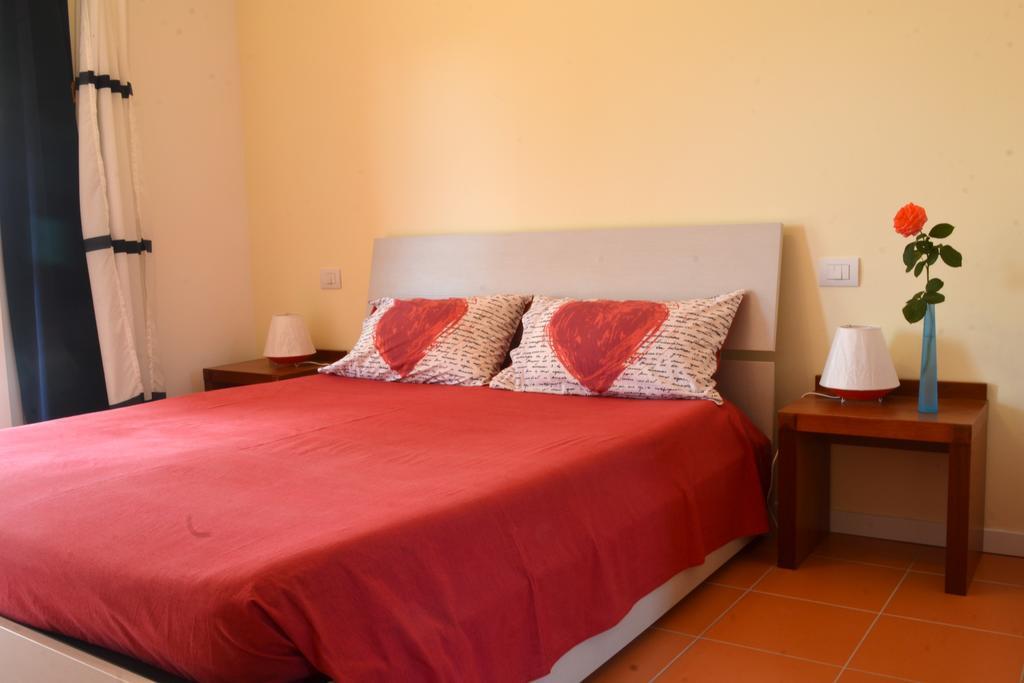B&B Sotto Le Stelle Fano Habitación foto